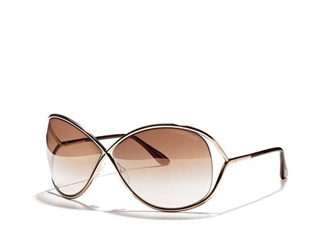 MIRANDA OVERSIZED SOFT SQUARE SUNGLASSES .